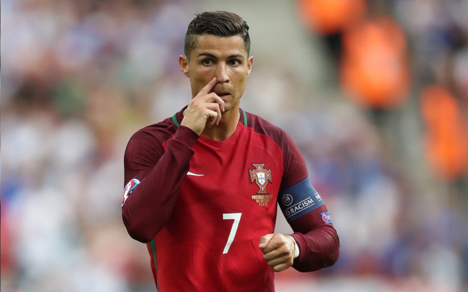 爱游戏平台-以球会友：足球公益赛事盛大举行，以球会友 以赛传情